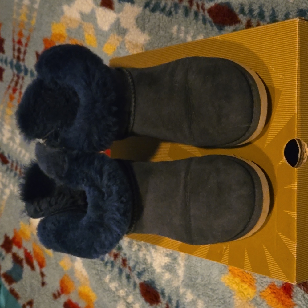 Women’s Navy Shearling Lined Winter Ankle Boots